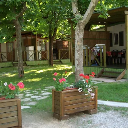 Villaggio Delle Rose - Parque de Campismo