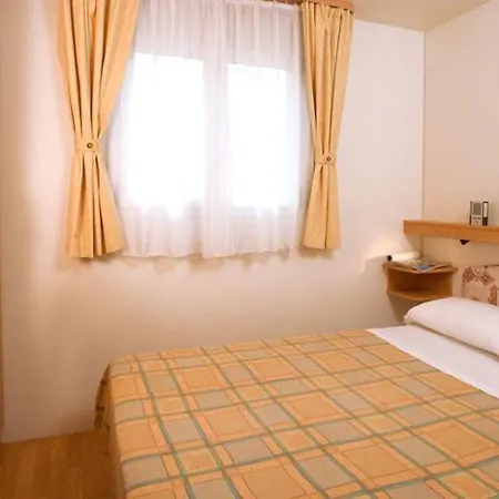 Villaggio Delle Rose - *