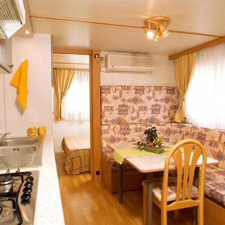 Villaggio Delle Rose - *