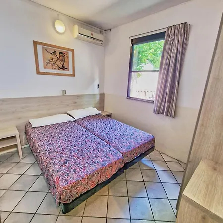 Villaggio Delle Rose - Parque de Campismo *